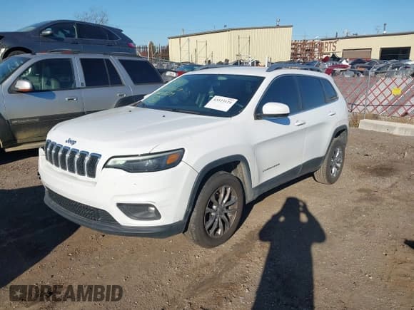 ✅ 2019 Jeep Cherokee Latitude Plus • VIN: 1C4PJLLB0KD202259 • Lot: 43523124. Wystawiony na IAAI z przebiegiem 139 184 mil. Bezpłatny archiwum sprzedaży aukcyjnych z USA i szczegółowy raport historii pojazdu na DreamBid. Zdjęcie 17.