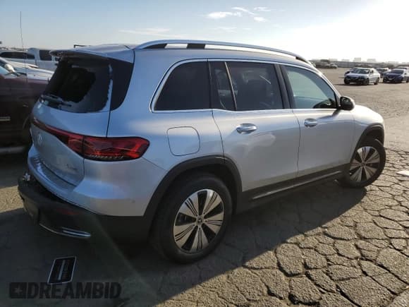 ✅ 2023 Mercedes-Benz EQB 300 • VIN: W1N9M0KB8PN068675 • Lot: 65849434. Wystawiony na Copart z przebiegiem 3 022 mil. Bezpłatny archiwum sprzedaży aukcyjnych z USA i szczegółowy raport historii pojazdu na DreamBid. Zdjęcie 3.