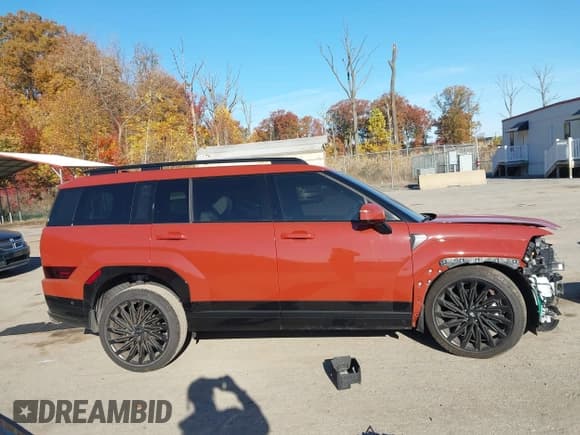 ✅ 2025 Hyundai Santa Fe Calligraphy • VIN: 5NMP5DGL5SH107376 • Lot: 43625819. Listed on IAAI with 10,575 mi. Free auction sales archive from the USA and detailed vehicle history report at DreamBid. Image 14.