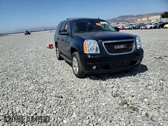 ✅ 2009 GMC Yukon SLT 4SB • VIN: 1GKFC33019R209081 • Lot: 66720405. Listed on Copart with 156,464 mi. Free auction sales archive from the USA and detailed vehicle history report at DreamBid. Image 14.