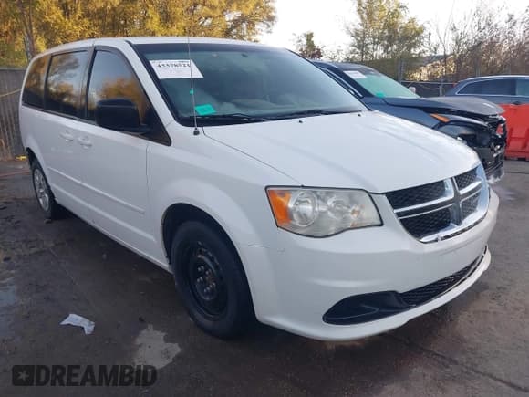 ✅ 2011 Dodge Grand Caravan Express • VIN: 2D4RN4DG6BR647005 • Lot: 43378521. Wystawiony na IAAI z przebiegiem 165 286 mil. Bezpłatny archiwum sprzedaży aukcyjnych z USA i szczegółowy raport historii pojazdu na DreamBid. Zdjęcie 1.
