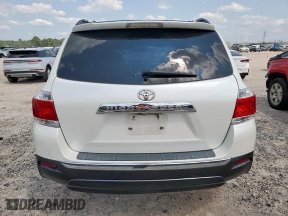 ✅ 2012 Toyota Highlander Limited • VIN: 5TDYK3EH5CS064579 • Lot: 71474105. Listed on Copart with 188,294 mi. Free auction sales archive from the USA and detailed vehicle history report at DreamBid. Image 6.