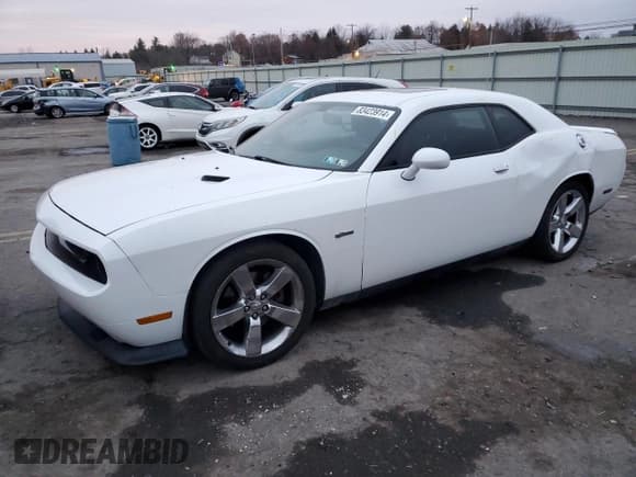 ✅ 2014 Dodge Challenger SXT • VIN: 2C3CDYAG7EH234140 • Lot: 83423914. Wystawiony na Copart z przebiegiem 86 237 mil. Bezpłatny archiwum sprzedaży aukcyjnych z USA i szczegółowy raport historii pojazdu na DreamBid. Zdjęcie 1.