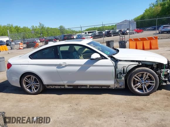 ✅ 2014 BMW 4 Series 435i • VIN: WBA3R1C51EK192103 • Lot: 42127351. Wystawiony na IAAI z przebiegiem 99 023 mil. Bezpłatny archiwum sprzedaży aukcyjnych z USA i szczegółowy raport historii pojazdu na DreamBid. Zdjęcie 13.