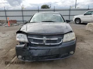 ✅ 2009 Dodge Avenger SXT • VIN: 1B3LC56B39N545301 • Lot: 76034534. Wystawiony na Copart z przebiegiem Nie podano. Bezpłatny archiwum sprzedaży aukcyjnych z USA i szczegółowy raport historii pojazdu na DreamBid. Zdjęcie 5.