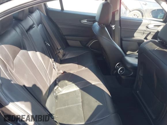 ✅ 2019 Alfa Romeo Giulia • VIN: ZARFANAN6K7612900 • Lot: 42297915. Listed on IAAI with 108,107 mi. Free auction sales archive from the USA and detailed vehicle history report at DreamBid. Image 8.