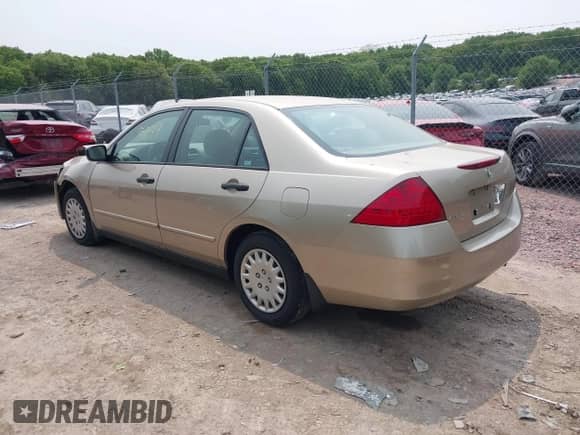 2007 Honda Accord VP с VIN 1HGCM56177A032349, выставлен на аукционе IAAI как лот 42385249 с пробегом 101 241 миль миль и . История ставок и продаж доступна на DreamBid. Изображение 3.