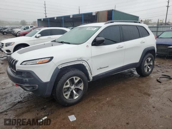 ✅ 2017 Jeep Cherokee Trailhawk • VIN: 1C4PJMBS1HW622388 • Lot: 54990075. Wystawiony na Copart z przebiegiem 101 437 mil. Bezpłatny archiwum sprzedaży aukcyjnych z USA i szczegółowy raport historii pojazdu na DreamBid. Zdjęcie 1.