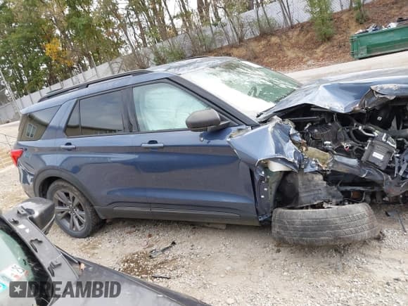 ✅ 2021 Ford Explorer XLT • VIN: 1FMSK8DHXMGB13951 • Lot: 43448129. Wystawiony na IAAI z przebiegiem Nie podano. Bezpłatny archiwum sprzedaży aukcyjnych z USA i szczegółowy raport historii pojazdu na DreamBid. Zdjęcie 13.