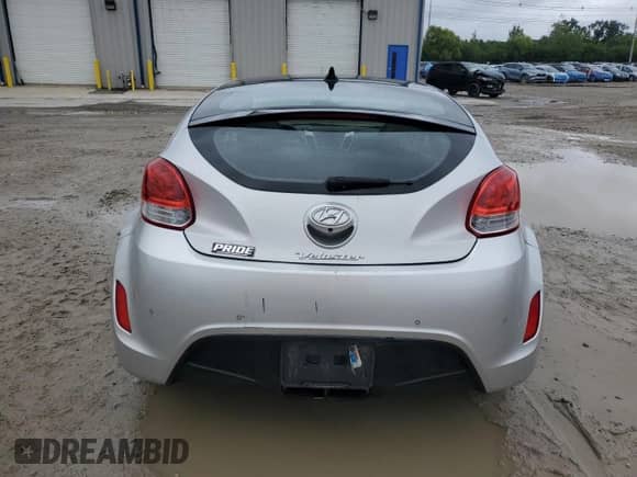 2015 Hyundai Veloster с VIN KMHTC6AD6FU233421, выставлен на аукционе Copart как лот 66420264 с пробегом 99 273 миль миль и Списание • Salvage title. История ставок и продаж доступна на DreamBid. Изображение 6.