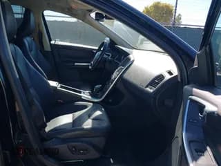 ✅ 2013 Volvo XC60 T6 • VIN: YV4902DZ3D2398632 • Lot: 43621078. Wystawiony na IAAI z przebiegiem 196 196 mil. Bezpłatny archiwum sprzedaży aukcyjnych z USA i szczegółowy raport historii pojazdu na DreamBid. Zdjęcie 5.