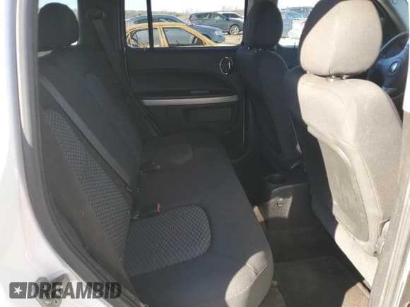 ✅ 2007 Chevrolet HHR LT • VIN: 3GNDA23P47S639723 • Lot: 47862735. Listed on Copart with 221,674 mi. Free auction sales archive from the USA and detailed vehicle history report at DreamBid. Image 11.