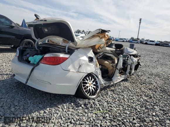 ✅ 2007 BMW 5 Series 530i • VIN: WBANE73597CM55362 • Lot: 92182135. Listed on Copart with Not provided. Free auction sales archive from the USA and detailed vehicle history report at DreamBid. Image 3.