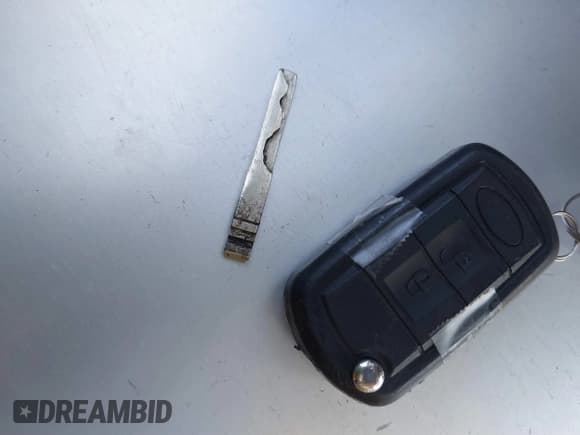 ✅ 2006 Land Rover LR3 HSE • VIN: SALAG25446A361508 • Лот: 41640500. Опубликован ранее на IAAI с пробегом 314 856 миль. Бесплатный доступ к архиву аукционных продаж из США и подробный отчёт об истории автомобиля на DreamBid. Изображение 11.