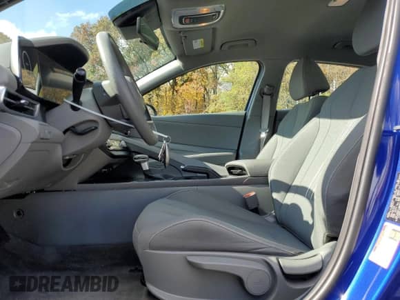 2024 Hyundai Elantra SEL with VIN KMHLM4DG9RU688419, listed as a Copart auction lot 90684645 with 45,268 mi miles and Clean title. Bid and sale history available at DreamBid. Image 7.