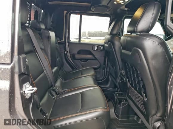 ✅ 2022 Jeep Gladiator Mojave • VIN: 1C6JJTEG8NL153411 • Lot: 94446285. Wystawiony na Copart z przebiegiem 74 385 mil. Bezpłatny archiwum sprzedaży aukcyjnych z USA i szczegółowy raport historii pojazdu na DreamBid. Zdjęcie 10.