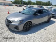 ✅ 2023 Nissan Maxima SR • VIN: 1N4AA6EV1PC505312 • Лот: 68367315. Опубликован ранее на Copart с пробегом 32 408 миль. Бесплатный доступ к архиву аукционных продаж из США и подробный отчёт об истории автомобиля на DreamBid. Изображение 1.