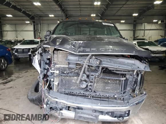 ✅ 2019 Ford F-250 XL • VIN: 1FT7W2BT7KEG22732 • Lot: 59788675. Listed on Copart with 102,946 mi. Free auction sales archive from the USA and detailed vehicle history report at DreamBid. Image 5.