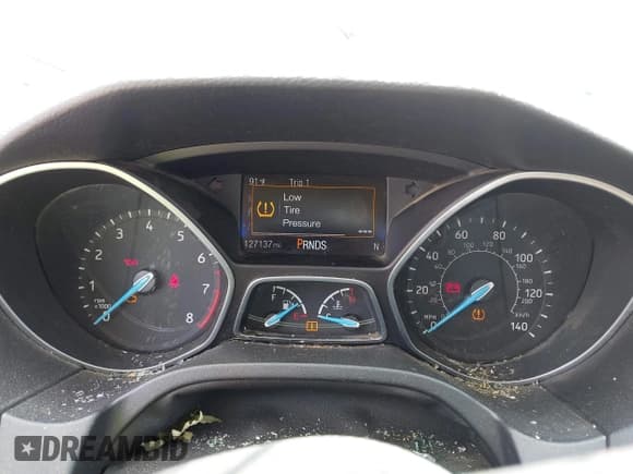 ✅ 2017 Ford Focus SEL • VIN: 1FADP3M24HL244082 • Lot: 43011538. Listed on IAAI with 127,137 mi. Free auction sales archive from the USA and detailed vehicle history report at DreamBid. Image 7.