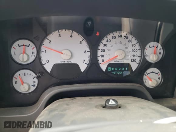 ✅ 2008 Dodge 1500 ST • VIN: 1D7HU18N28S571086 • Лот: 62329074. Опубликован ранее на Copart с пробегом 127 221 миль. Бесплатный доступ к архиву аукционных продаж из США и подробный отчёт об истории автомобиля на DreamBid. Изображение 9.