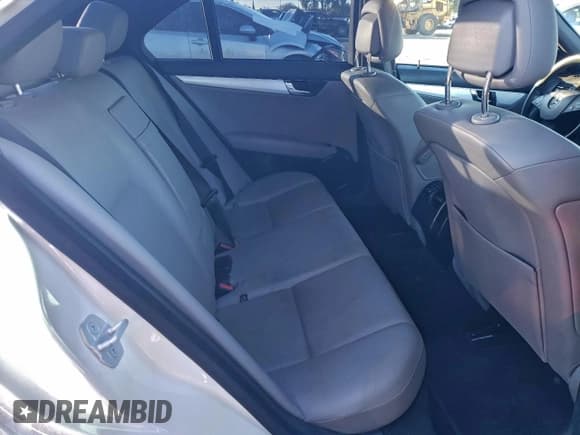 ✅ 2008 Mercedes-Benz C 300 Sport • VIN: WDDGF54X28R023083 • Lot: 93352005. Listed on Copart with 51,986 mi. Free auction sales archive from the USA and detailed vehicle history report at DreamBid. Image 10.