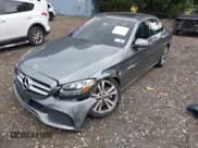 ✅ 2018 Mercedes-Benz C 300 • VIN: 55SWF4KB3JU270016 • Lot: 42739221. Wystawiony na IAAI z przebiegiem 58 669 mil. Bezpłatny archiwum sprzedaży aukcyjnych z USA i szczegółowy raport historii pojazdu na DreamBid. Zdjęcie 6.