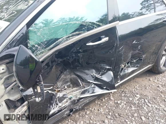 ✅ 2019 Mercedes-Benz S 560 • VIN: WDDUG8GB5KA462897 • Лот: 42486018. Опубликован ранее на IAAI с пробегом 46 552 миль. Бесплатный доступ к архиву аукционных продаж из США и подробный отчёт об истории автомобиля на DreamBid. Изображение 6.