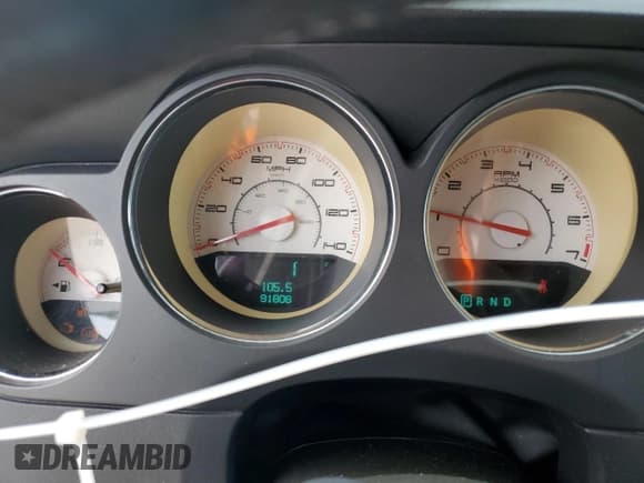 ✅ 2011 Dodge Challenger • VIN: 2B3CJ4DG0BH570315 • Lot: 70276054. Wystawiony na Copart z przebiegiem 181 808 mil. Bezpłatny archiwum sprzedaży aukcyjnych z USA i szczegółowy raport historii pojazdu na DreamBid. Zdjęcie 9.