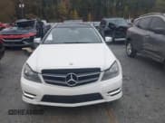 ✅ 2015 Mercedes-Benz C 250 • VIN: WDDGJ4HB4FG369524 • Лот: 43527542. Опубликован ранее на IAAI с пробегом 75 325 миль. Бесплатный доступ к архиву аукционных продаж из США и подробный отчёт об истории автомобиля на DreamBid. Изображение 12.