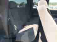 2006 Chevrolet Silverado 1500 LT2 z VIN 2GCEC19T661143998, wystawiony jako IAAI lot #42574878 z przebiegiem 229 675 mil mil oraz . Historia ofert i sprzedaży dostępna na DreamBid. Obrazek 8.