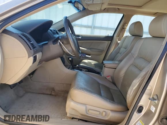 ✅ 2004 Honda Accord EX • VIN: 1HGCM56804A149750 • Лот: 90590385. Опубликован ранее на Copart с пробегом 103 493 миль. Бесплатный доступ к архиву аукционных продаж из США и подробный отчёт об истории автомобиля на DreamBid. Изображение 7.