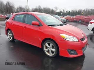 ✅ 2010 Toyota Matrix S • VIN: 2T1KE4EE6AC046445 • Lot: 43758028. Wystawiony na IAAI z przebiegiem 138 250 mil. Bezpłatny archiwum sprzedaży aukcyjnych z USA i szczegółowy raport historii pojazdu na DreamBid. Zdjęcie 1.