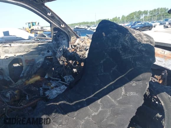 ✅ 2015 Chevrolet Silverado 2500HD LTZ • VIN: 1GC1KWE88FF128542 • Lot: 42545413. Listed on IAAI with 141,188 mi. Free auction sales archive from the USA and detailed vehicle history report at DreamBid. Image 5.