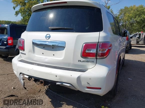 ✅ 2017 Nissan Armada Platinum • VIN: JN8AY2NC1H9502653 • Lot: 43259187. Listed on IAAI with 110,381 mi. Free auction sales archive from the USA and detailed vehicle history report at DreamBid. Image 6.
