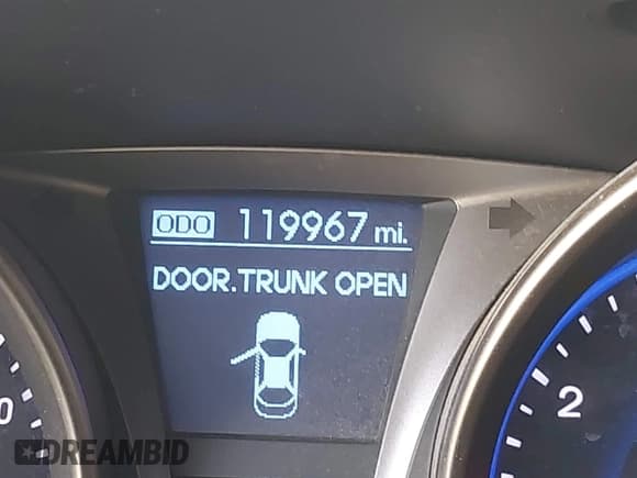 ✅ 2015 Hyundai Genesis Coupe 3.8L Base • VIN: KMHHU6KJ0FU124671 • Lot: 42491753. Wystawiony na IAAI z przebiegiem 119 967 mil. Bezpłatny archiwum sprzedaży aukcyjnych z USA i szczegółowy raport historii pojazdu na DreamBid. Zdjęcie 15.