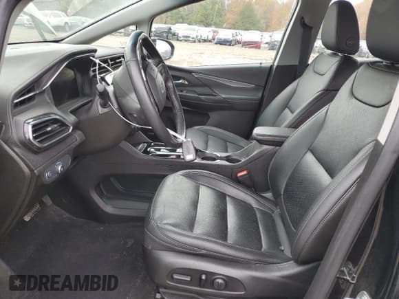 ✅ 2022 Chevrolet Bolt EV 2LT • VIN: 1G1FX6S00N4102266 • Lot: 84642744. Wystawiony na Copart z przebiegiem 36 668 mil. Bezpłatny archiwum sprzedaży aukcyjnych z USA i szczegółowy raport historii pojazdu na DreamBid. Zdjęcie 7.