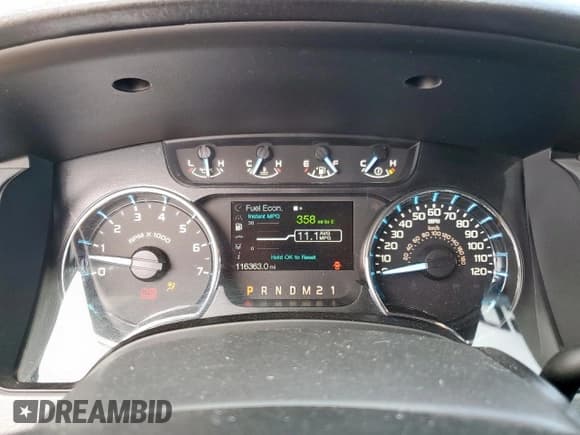 ✅ 2012 Ford F-150 XL • VIN: 1FTFW1EF8CFC20306 • Lot: 57228395. Wystawiony na Copart z przebiegiem 116 363 mil. Bezpłatny archiwum sprzedaży aukcyjnych z USA i szczegółowy raport historii pojazdu na DreamBid. Zdjęcie 9.