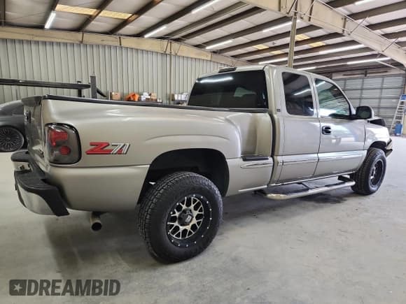 ✅ 1999 GMC Sierra 1500 SLE • VIN: 1GTEK19T7XZ520785 • Лот: 67946695. Опубликован ранее на Copart с пробегом 306 015 миль. Бесплатный доступ к архиву аукционных продаж из США и подробный отчёт об истории автомобиля на DreamBid. Изображение 3.