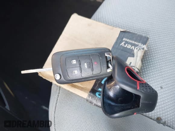 ✅ 2014 Chevrolet Cruze 1LT • VIN: 1G1PC5SB6E7299339 • Lot: 43680374. Listed on IAAI with 98,677 mi. Free auction sales archive from the USA and detailed vehicle history report at DreamBid. Image 11.