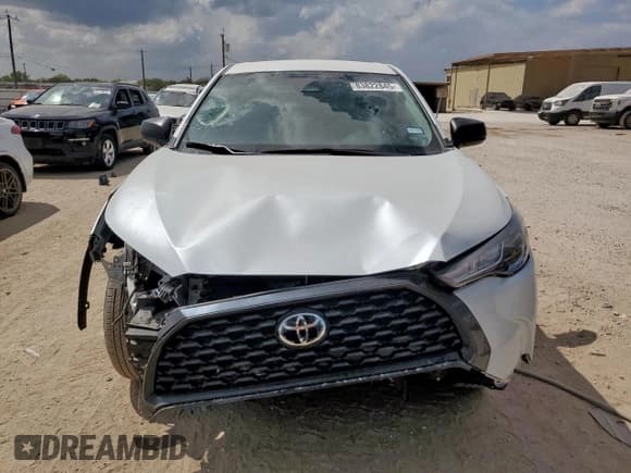 ✅ 2024 Toyota Corolla Cross L • VIN: 7MUAAAAG0RV075591 • Lot: 83822845. Listed on Copart with 29,957 mi. Free auction sales archive from the USA and detailed vehicle history report at DreamBid. Image 5.