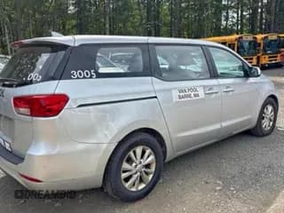 ✅ 2017 Kia Sedona L • VIN: KNDMA5C14H6284063 • Lot: 95262945. Wystawiony na Copart z przebiegiem 200 393 mil. Bezpłatny archiwum sprzedaży aukcyjnych z USA i szczegółowy raport historii pojazdu na DreamBid. Zdjęcie 4.