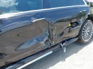 ✅ 2023 Mercedes-Benz S 500 • VIN: W1K6G6DB7PA190538 • Lot: 39611740. Wystawiony na IAAI z przebiegiem 3 117 mil. Bezpłatny archiwum sprzedaży aukcyjnych z USA i szczegółowy raport historii pojazdu na DreamBid. Zdjęcie 17.