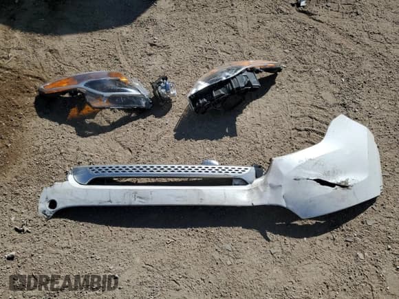 ✅ 2012 Ford Explorer XLT • VIN: 1FMHK7D85CGA16028 • Lot: 84563485. Listed on Copart with 88,100 mi. Free auction sales archive from the USA and detailed vehicle history report at DreamBid. Image 12.