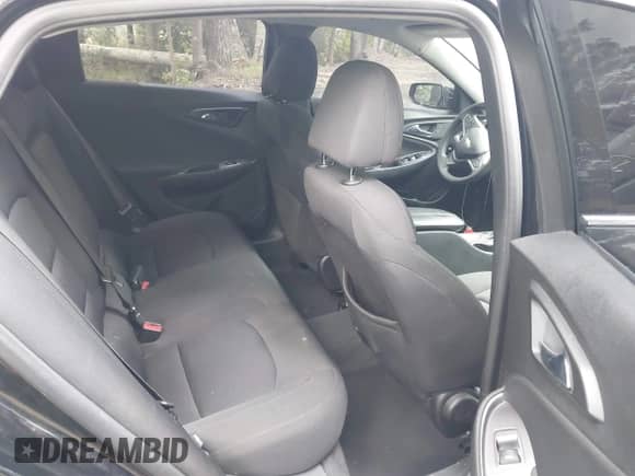 ✅ 2019 Chevrolet Malibu LT • VIN: 1G1ZD5ST5KF216399 • Lot: 43306437. Wystawiony na IAAI z przebiegiem 139 455 mil. Bezpłatny archiwum sprzedaży aukcyjnych z USA i szczegółowy raport historii pojazdu na DreamBid. Zdjęcie 8.