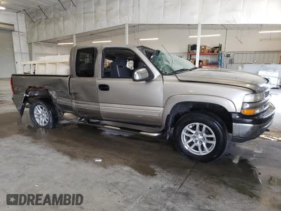 ✅ 2001 Chevrolet Silverado 1500 LT • VIN: 1GCEK19TX1E216333 • Lot: 76453664. Wystawiony na Copart z przebiegiem 159 485 mil. Bezpłatny archiwum sprzedaży aukcyjnych z USA i szczegółowy raport historii pojazdu na DreamBid. Zdjęcie 4.