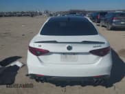 ✅ 2018 Alfa Romeo Giulia Ti Sport • VIN: ZARFAEEN9J7572787 • Лот: 41646814. Опубликован ранее на IAAI с пробегом 56 094 миль. Бесплатный доступ к архиву аукционных продаж из США и подробный отчёт об истории автомобиля на DreamBid. Изображение 16.