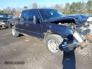 2006 Chevrolet Silverado 1500 LT3 z VIN 1GCEK19Z56Z189739, wystawiony jako IAAI lot #41748421 z przebiegiem 168 700 mil mil oraz . Historia ofert i sprzedaży dostępna na DreamBid. Obrazek 1.