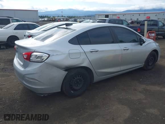 2017 Chevrolet Cruze LS с VIN 1G1BB5SM3H7280525, выставлен на аукционе IAAI как лот 42300497 с пробегом 70 890 миль миль и . История ставок и продаж доступна на DreamBid. Изображение 4.