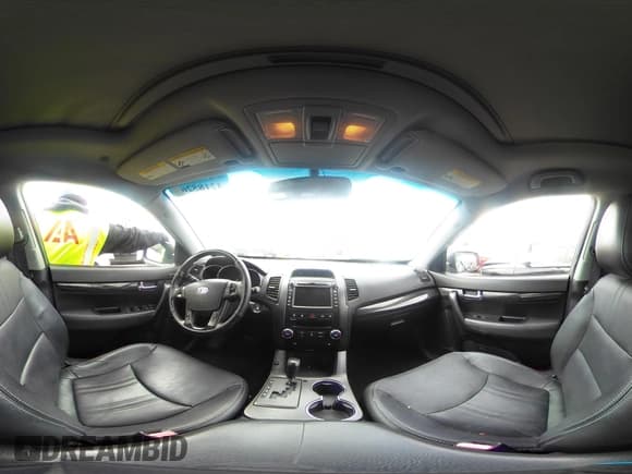 ✅ 2013 Kia Sorento SX • VIN: 5XYKW4A23DG400942 • Lot: 42185267. Listed on IAAI with 162,209 mi. Free auction sales archive from the USA and detailed vehicle history report at DreamBid. Image 22.