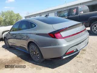 2020 Hyundai Sonata Limited with VIN KMHL54JJ0LA009434, listed as a IAAI auction lot 43252253 with 75,866 mi miles and . Bid and sale history available at DreamBid. Image 3.